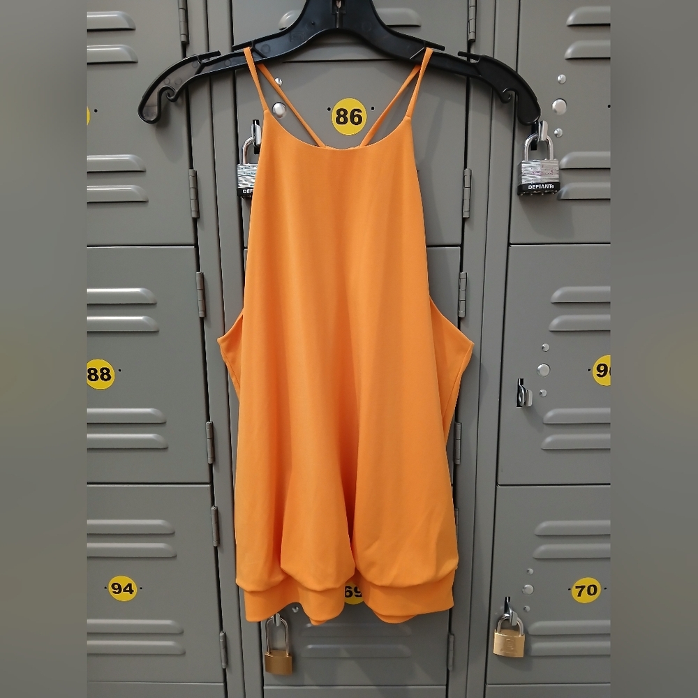 Express Women's Halter Blouse Tank Top Size M Sleeveless Keyhole Back